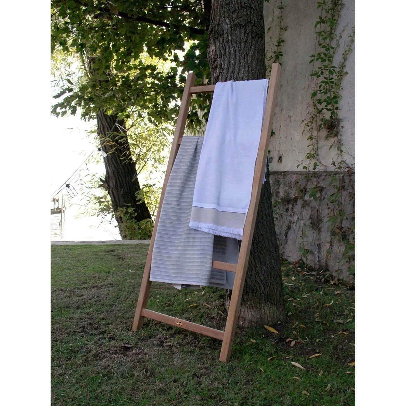 47 Inch Teak Towel Ladder With 4 Bars - Image 2