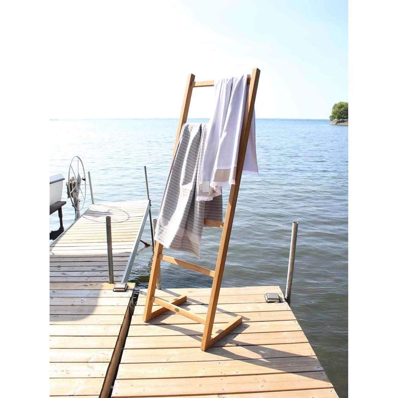 71 Inch Teak Self-Standing Towel Ladder With 6 Bars - Image 2