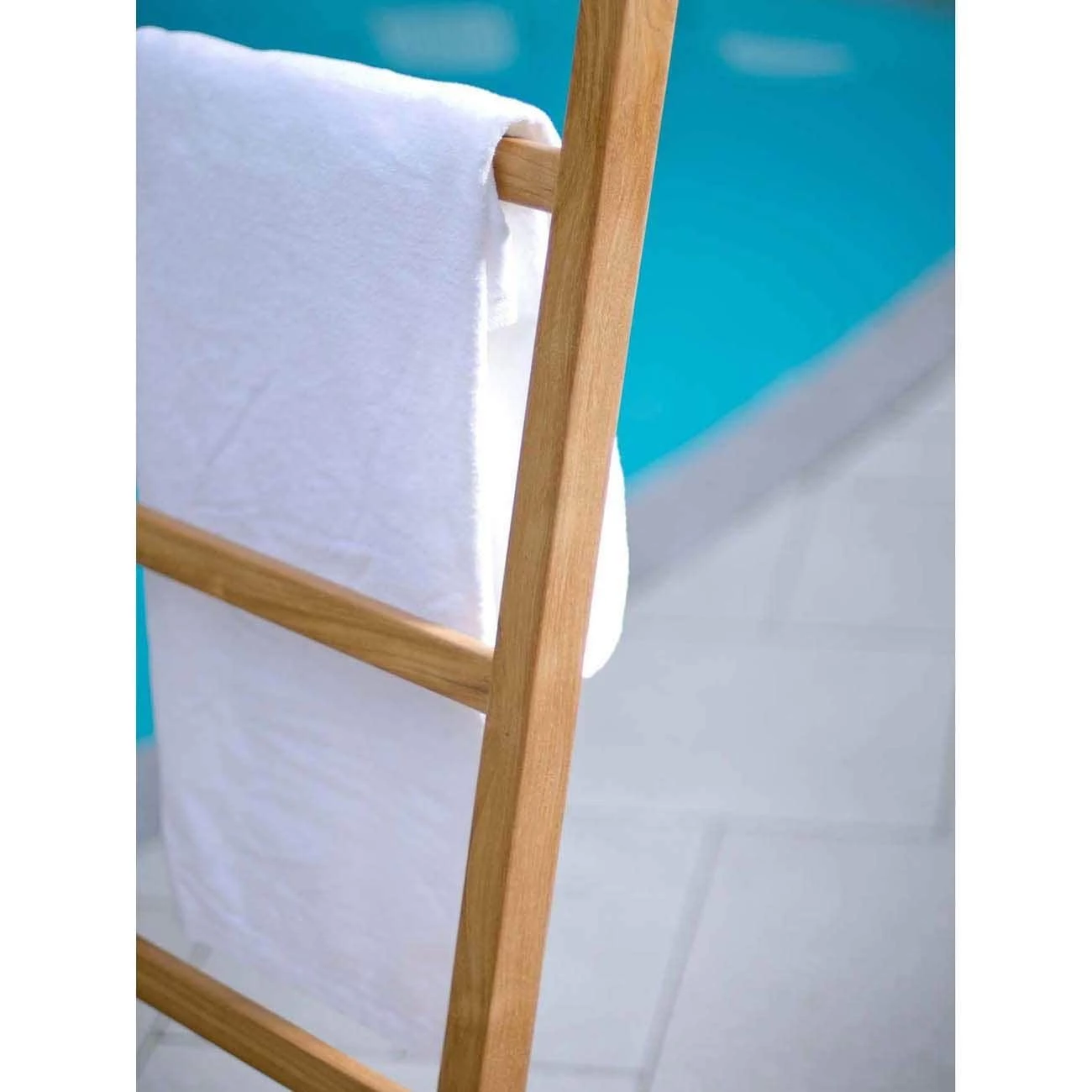 59 Inch Teak Self-Standing Towel Ladder With 5 Bars - Image 4